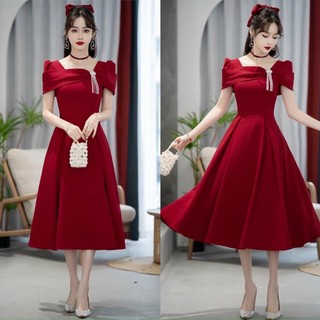 Đầm Váy Nữ Chất Vải Nhung Cứng Dáng Xoè Dài Đính Phụ Kiện Tông Màu Đỏ Cuốn Hút Thiết Kế Sang Chảnh Đi Làm Công Sở,Dạ Hội