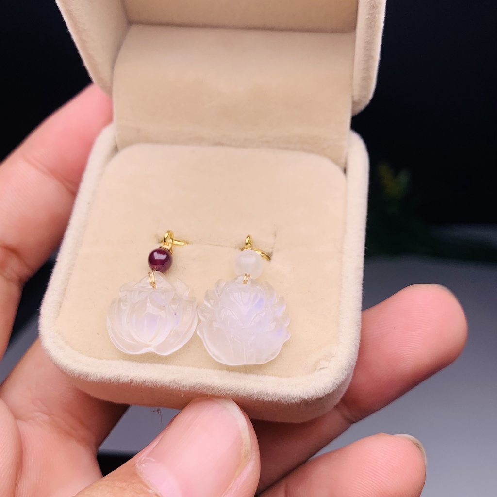 Hồ Ly Đá Mặt Trăng Moonstone Charm