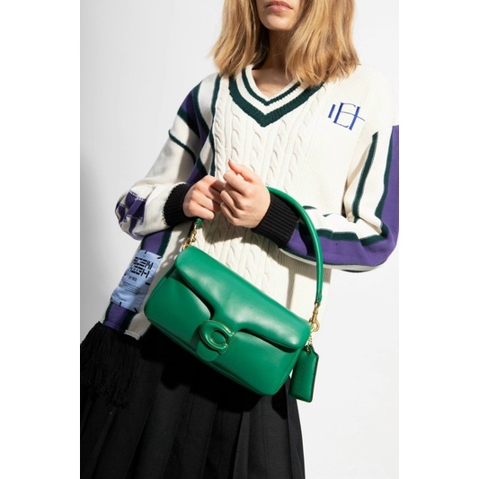 Túi Coach pillow tabby