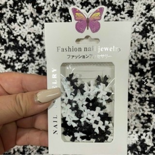 Charm nơ trắng đen trang trí móng nauil , Sét phụ kiện nơ đính móng tay mix màu