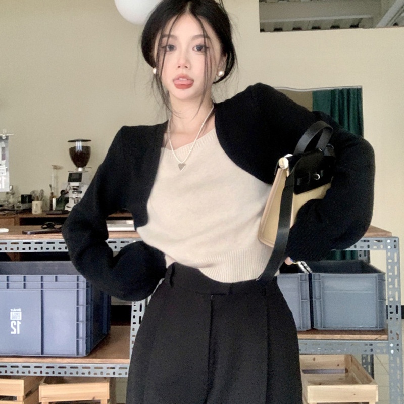 Áo sweater IELGY dáng rộng ngắn thời trang cho nữ