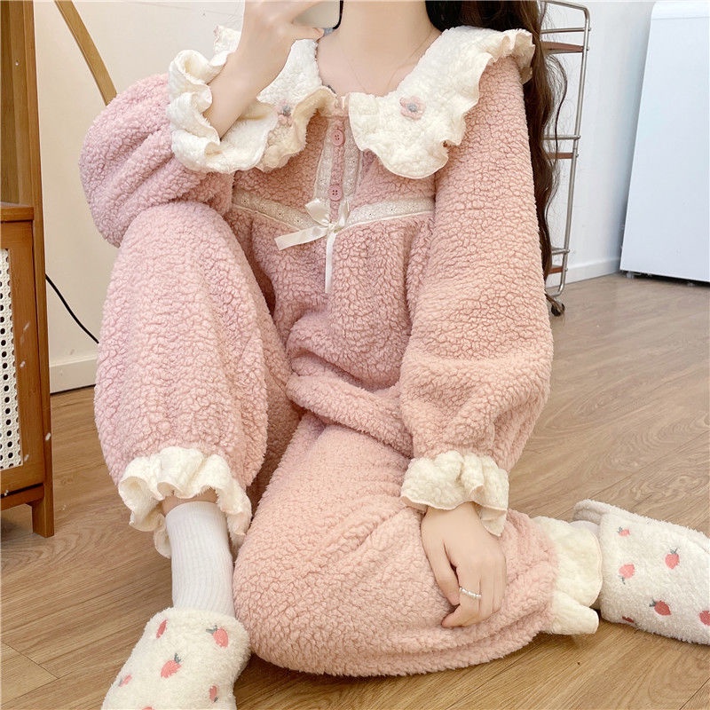Bộ Đồ Ngủ Lông Cừu San Hô Cổ Búp Bê Kiểu Công Chúa Dễ Thương Thời Trang Mùa Đông Cho Bạn Gái