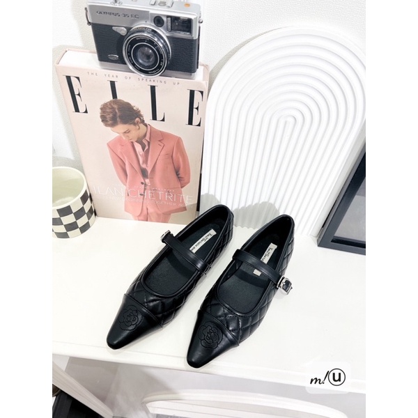 Giầy Bệt Mũi Nhọn Trắng Đen Full Size 35-39  -  By Anh Dinh Phuong