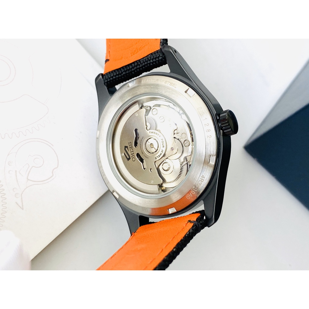 Đồng hồ nam dây vải Seiko 5 Field SRPH33K1