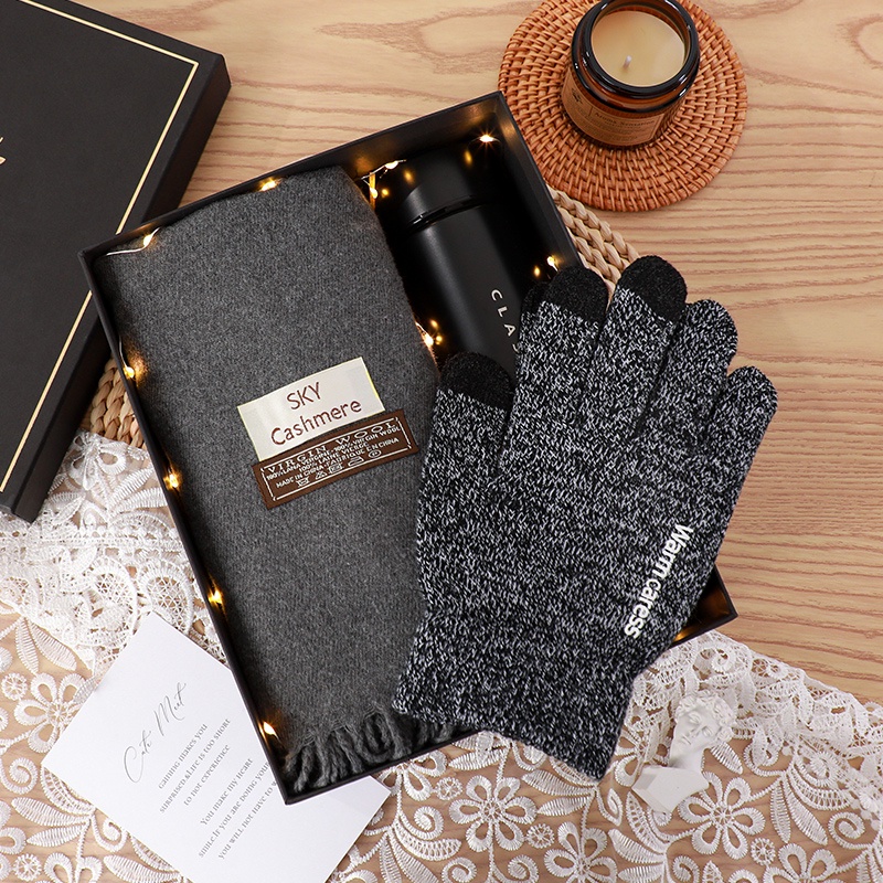 Quà tặng giáng sinh cho bạn nam