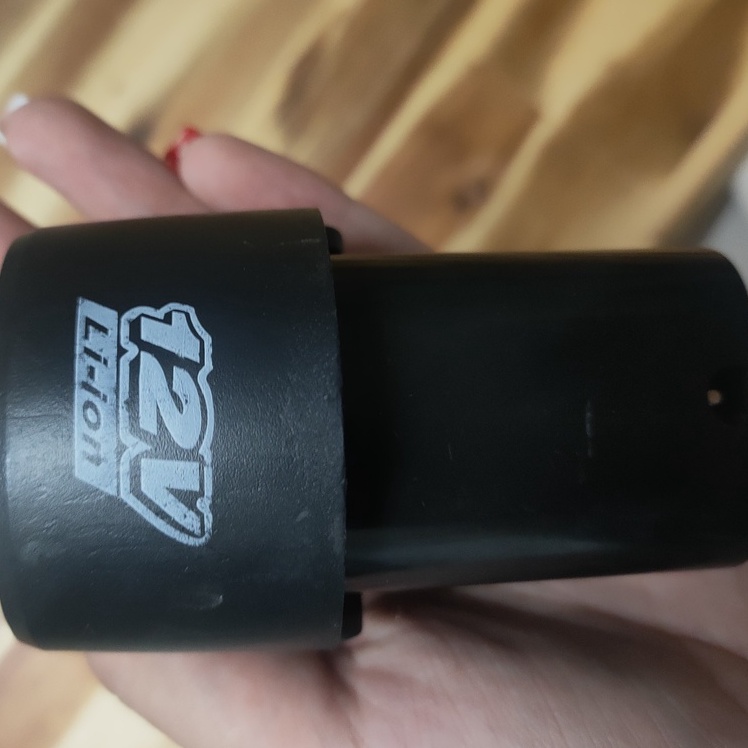 Pin Lithium-Ion cho máy khoan cầm tay 12V, Pin 12V sạc nhanh dùng tốt trong 3-4h