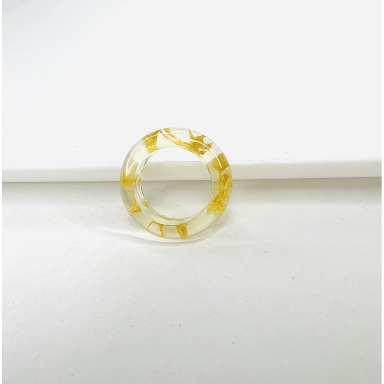 Nhẫn nữ cá tính hoa baby glommy vàng, Nhẫn đôi nam nữ hoa khô epoxy trong suốt