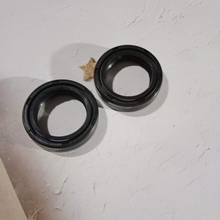 2 cái phốt nhớt phuộc trước sh mode , pcx hàng xịn 2 lò xo / phớt giảm sóc trước pcx , sh mode / phốt phuộc sh mode