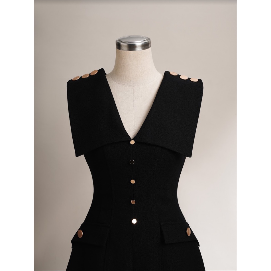 Đầm vạt vai cúc dọc Fiona - MAIIMER