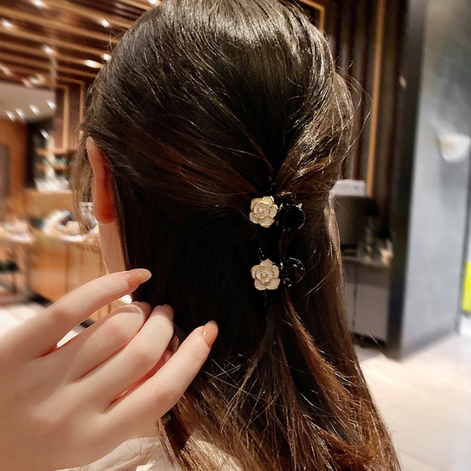 1 Kẹp Tóc Hình Hoa Trà Đính Ngọc Trai Nhân Tạo Phong Cách Hàn Quốc Thời Trang