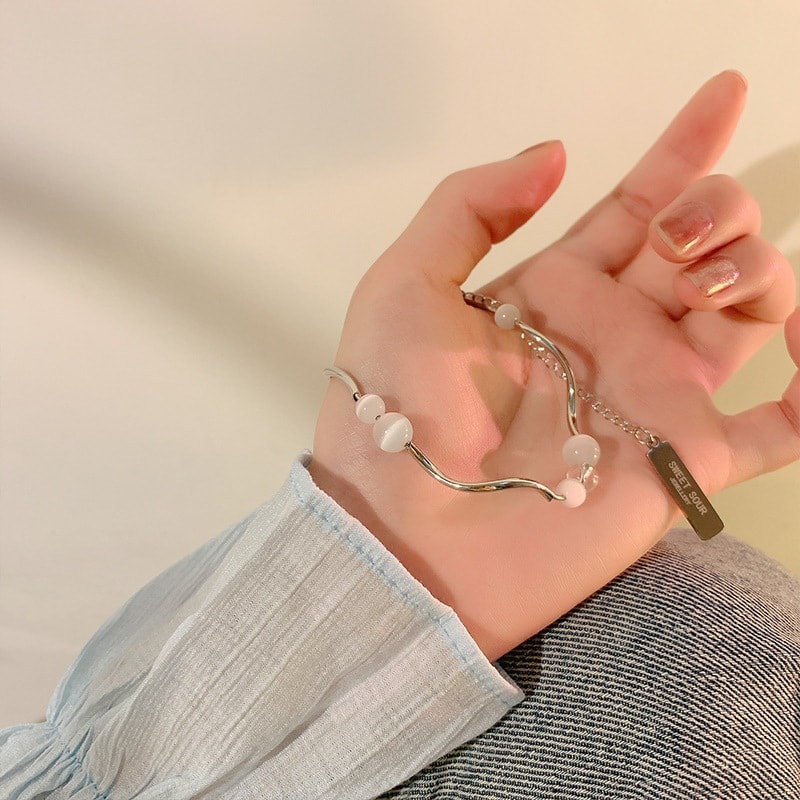 Lắc Tay Xoắn Tiểu Thư