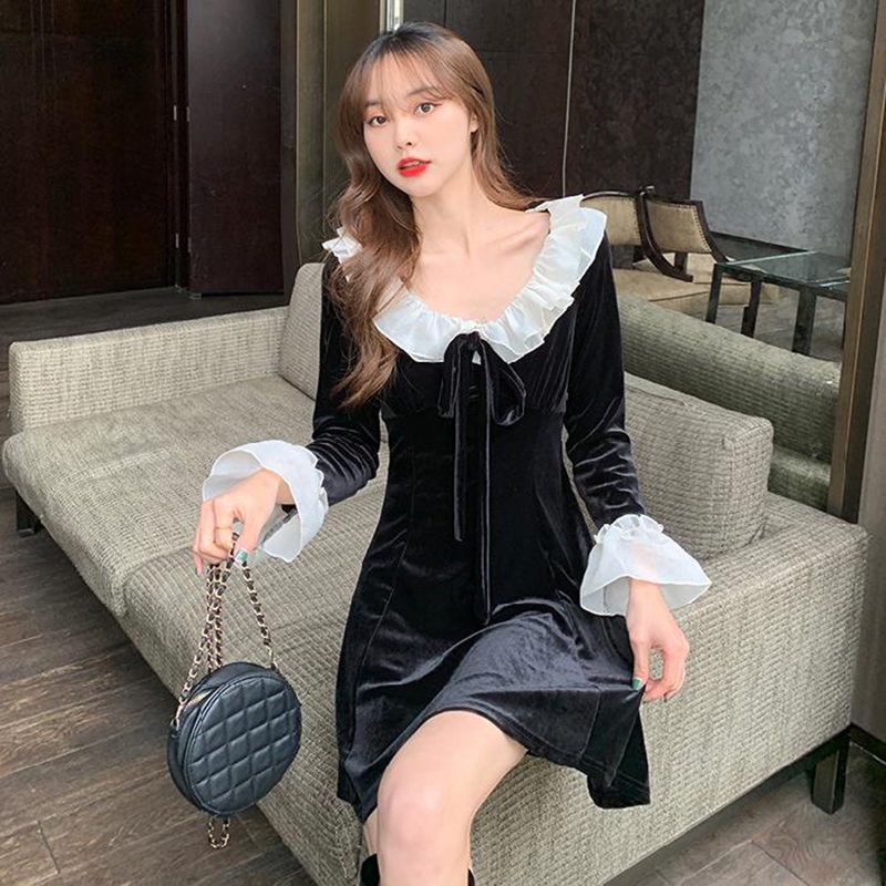 IELGY  Đầm Cổ Yếm Hai Lớp Ôm Dáng Màu Tương Phản Cho Nữ