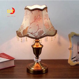 Đèn ngủ để bàn phong cách tân cổ điển đôthanhf light