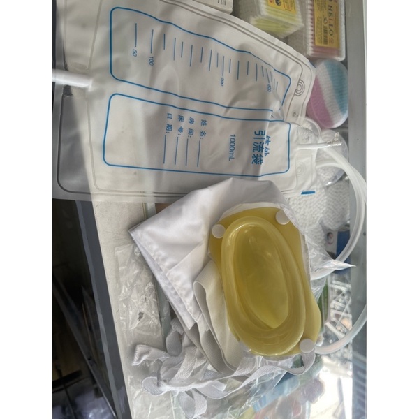 Dụng cụ hỗ trợ đi tiểu cho người bệnh,cho nam nữ