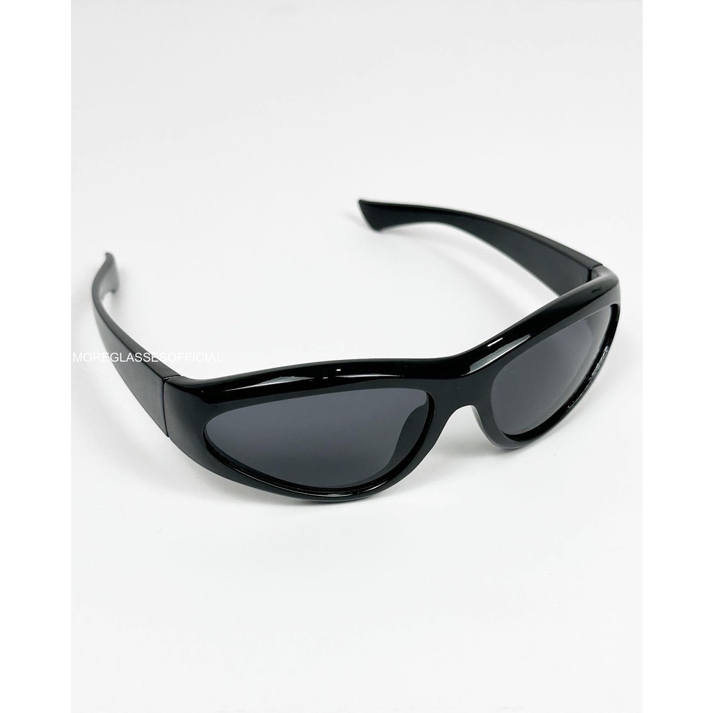 Kính mát có sẵn MOREGLASSES phong cách Y2K Punk 2023 tròng kính chống UV 400 ảnh thật