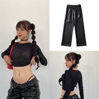 Set quần da ống rộng lưng cao và áo croptop phối lưới . -