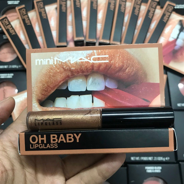(Hạn dùng 11/2024) Son bóng có nhũ MAC Glass-Like Shine Conditions and Smooths Lips