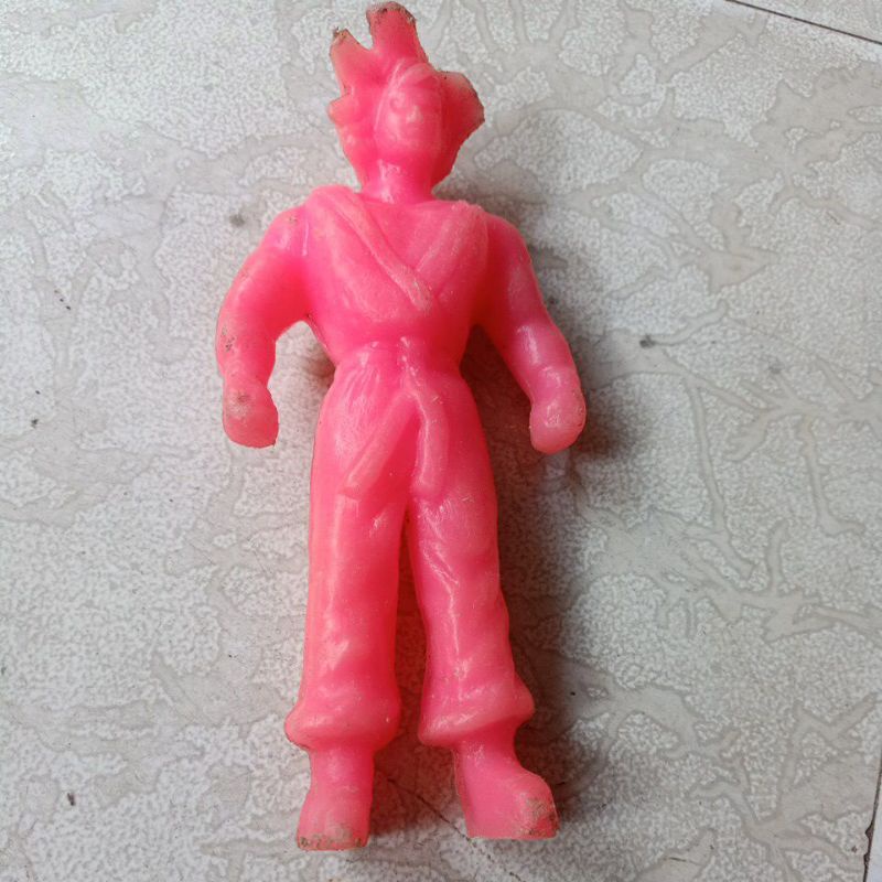 Tượng nhựa sưu tầm