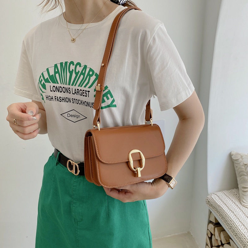 Túi Đeo Chéo Màu Trơn Khóa Đinh Tán Kim Loại Thời Trang Cho Nữ