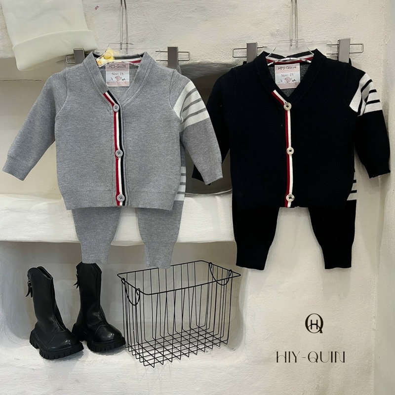 Set bộ len thom 2 màu đen ghi cho bé trai