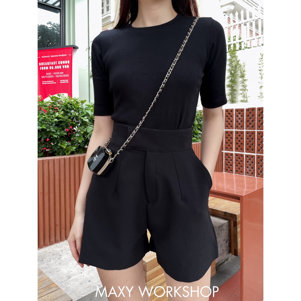 Quần short lưng cao gài khuy ngang High Waisted Short Maxy Workshop
