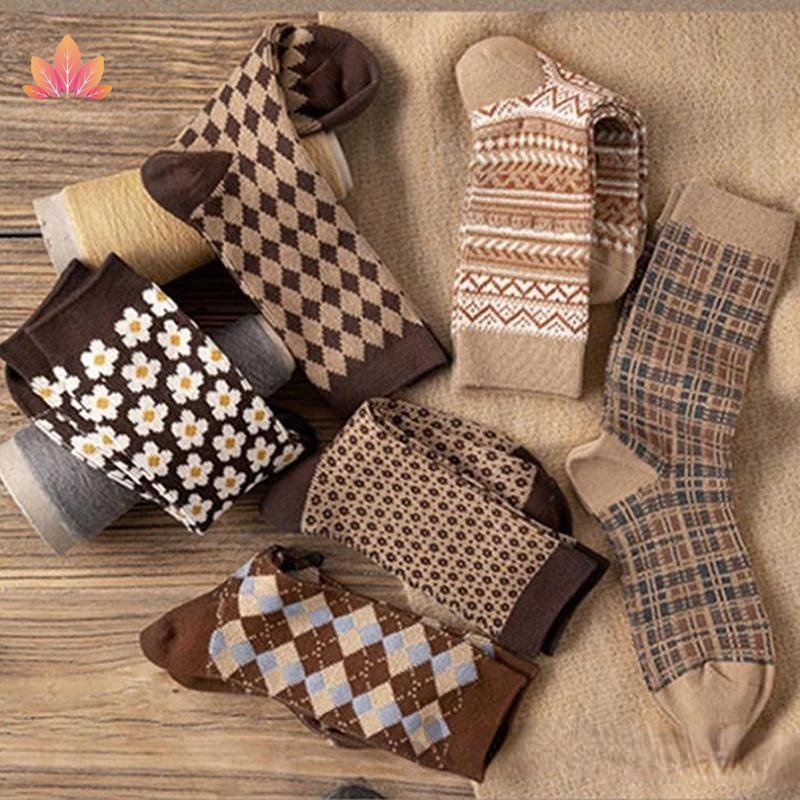 Đôi Vớ Đan Len Dày Ấm Áp Họa Tiết Hoạt Hình Dễ Thương JP5