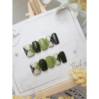 Nailbox thiết kế mix màu xanh kẻ