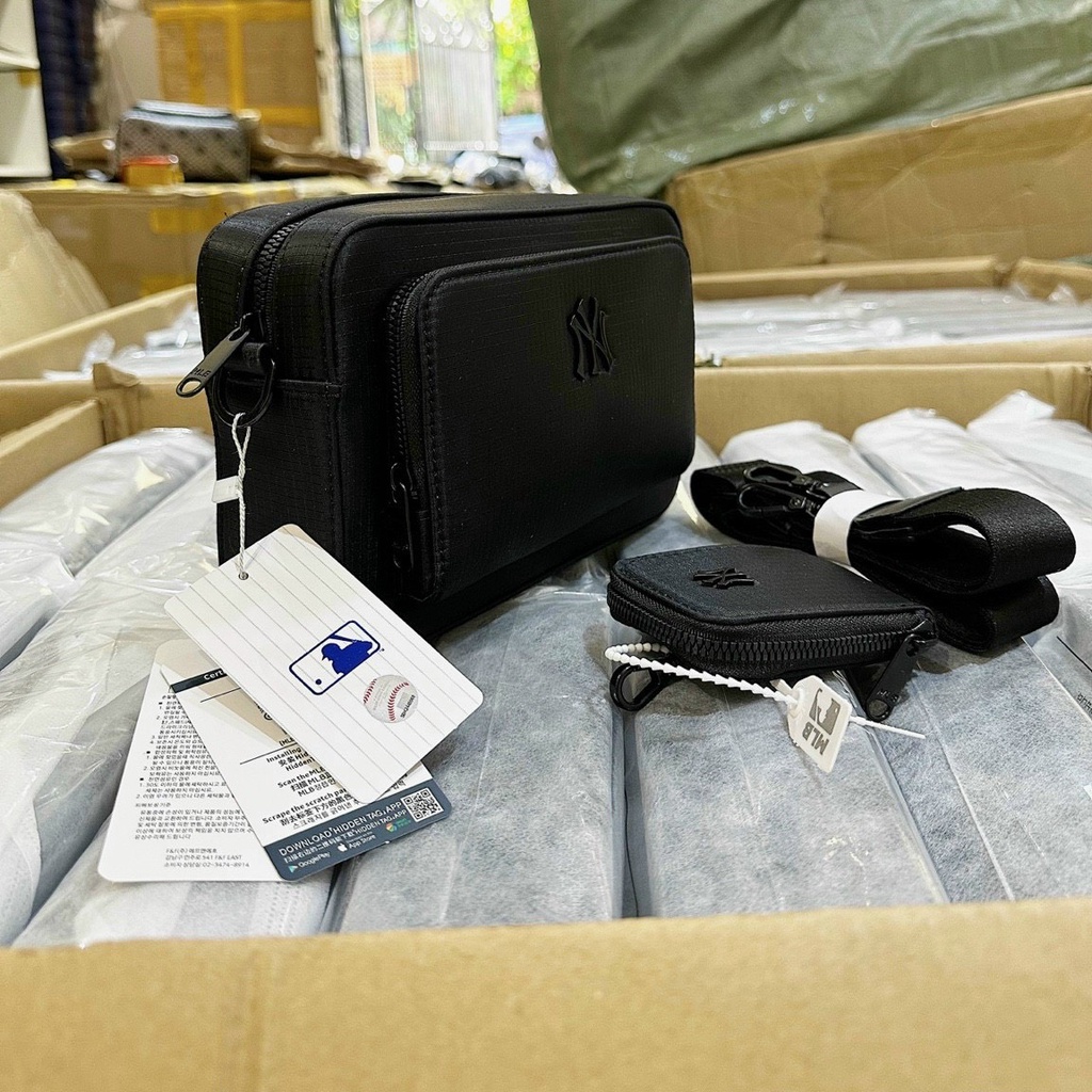 Túi đeo chéo nam nữ Unisex MLB  Bagsling logo NY kim loại cao cấp form ngang Hàng QCXK Cao cấp có túi tiddy thời trang