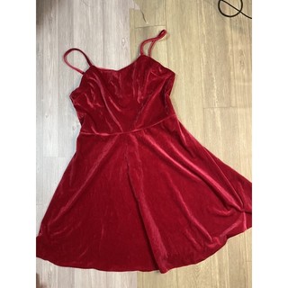 2hand đầm nhung đỏ 2 dây eo 57 đến 73cm mã 186