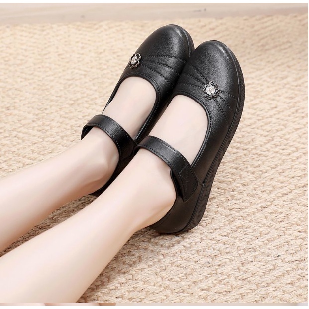 GIÀY NỮ CAO SU ĐÚC ĐI MƯA, GIÀY CAO SU SIÊU MỀM SIÊU ÊM 2CM