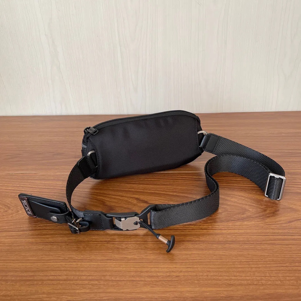 Túi Đeo Chéo Ngực Thiết Kế Thông Minh Phong Cách Doanh Nhân TUMI ALPHA BRAVO