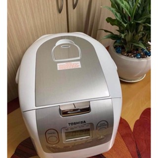 (NEW 100%) Nồi cơm điện tử Toshiba 1.8 lít RC-18NMFVN(WT) SX THÁI LAN (bảo hành 12 tháng)