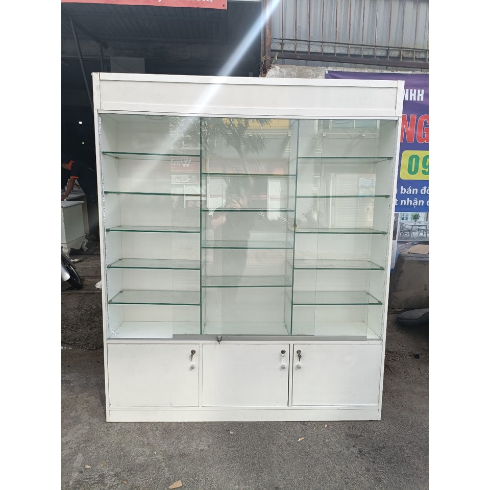 Tủ trưng bày ngăn kính cửa kính cũ giá rẻ