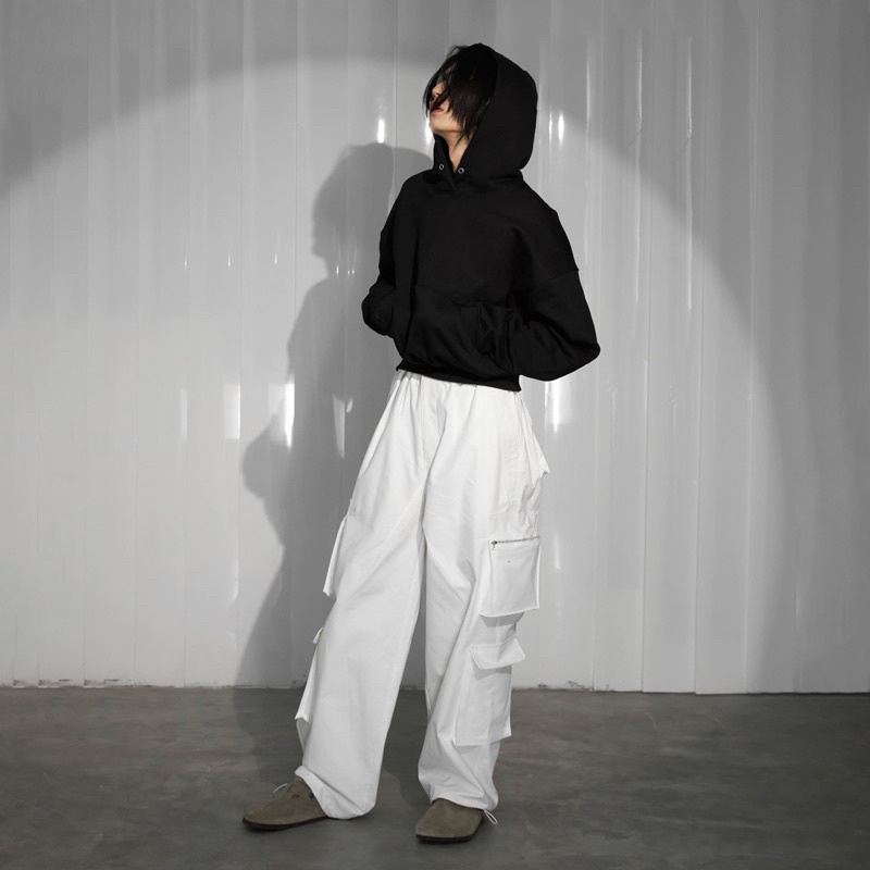 Hoodie Crop Maverik màu đen chính hãng