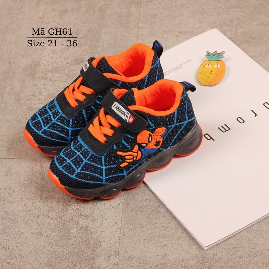 Giày bé trai hình siêu nhân có đèn LED 1 đến 10 tuổi màu xanh thể thao có đèn LED độc đáo phong cách Hàn Quốc GH61