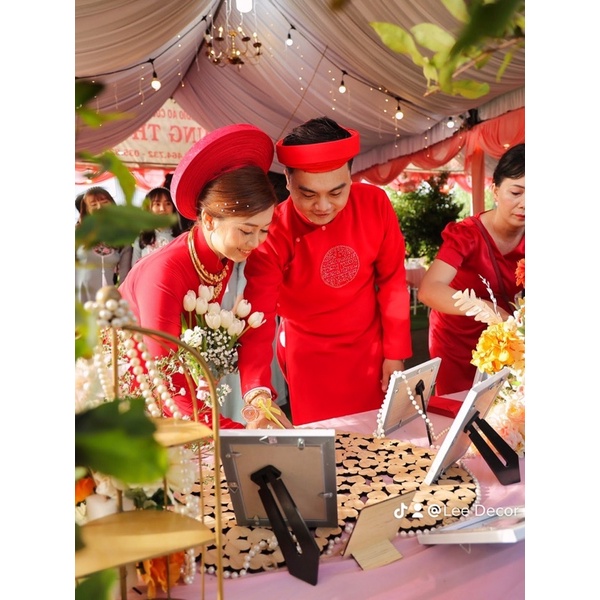 Bảng trái tim ký tên đám cưới