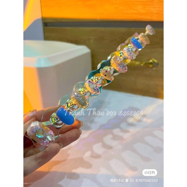 Đế dài gắn móng làm mẫu nail