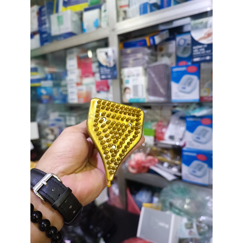 Bàn trà đả thông kinh lạc, chất liệu bền đẹp, bàn trà tam giác