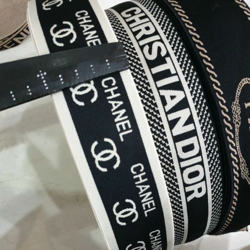 Chun chữ thể thao- giá 1m