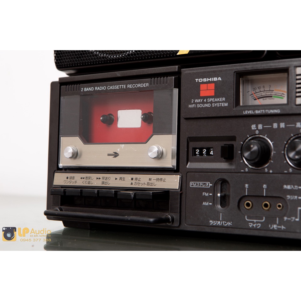 Radio Cassette TOSHIBA 8700