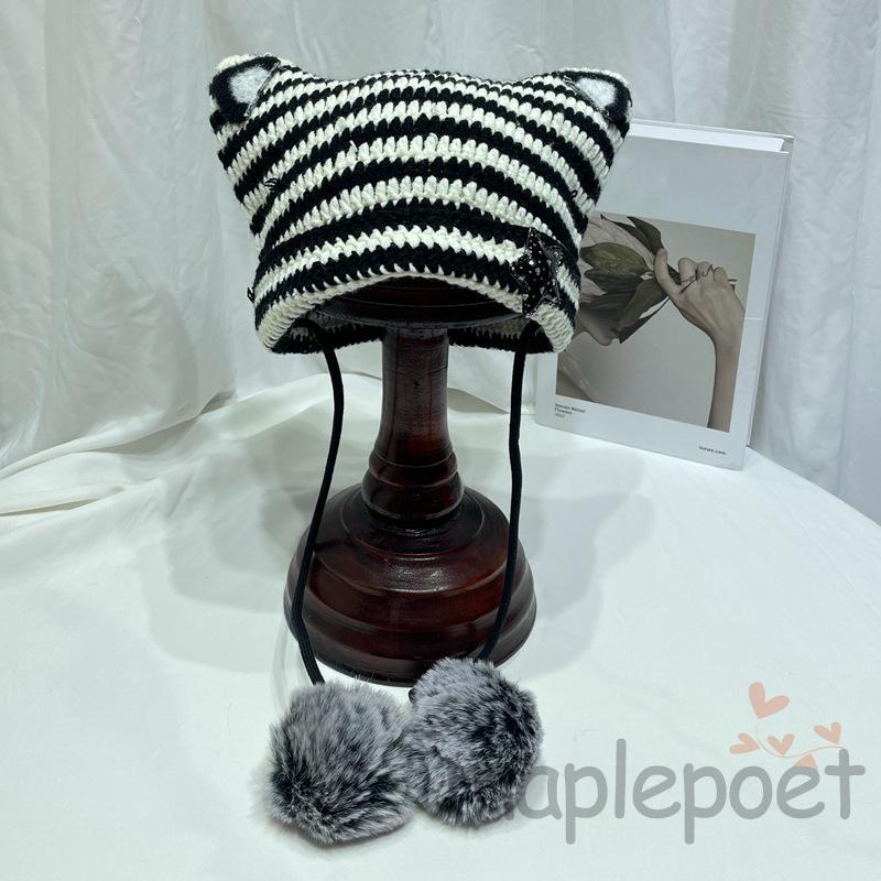 Mũ beanie Đan Thủ Công Đính Tai Mèo Dễ Thương Cho Nữ