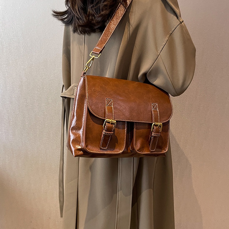 Túi Đeo Chéo Bằng Da Bóng Phong Cách retro Thời Trang Cho Nữ