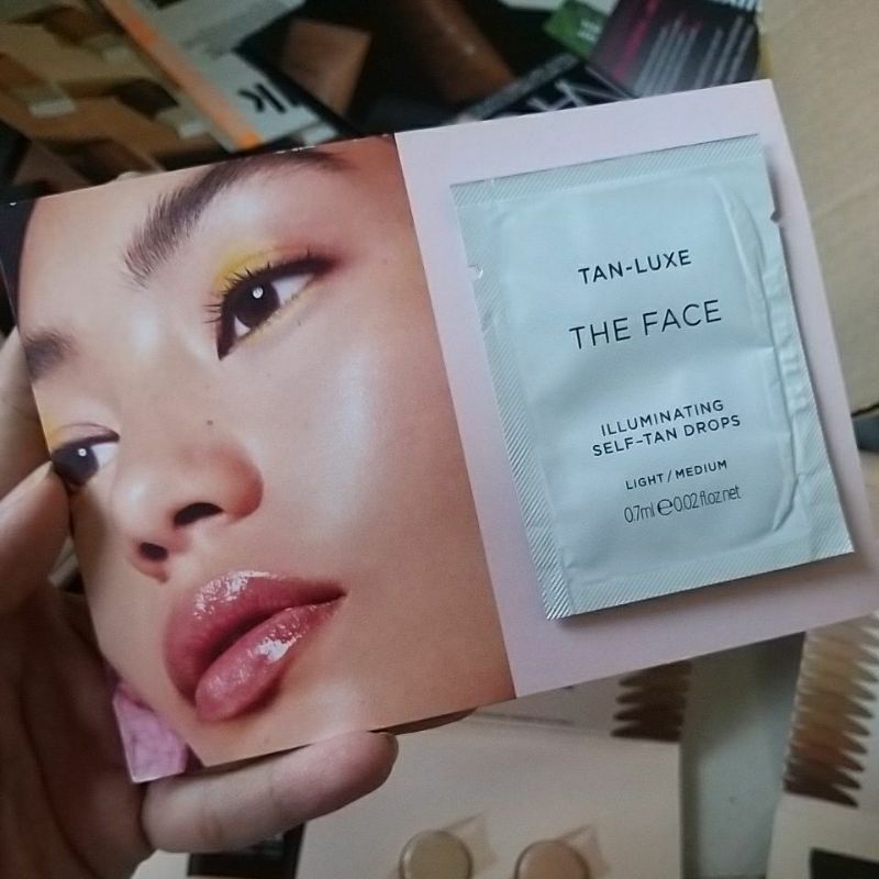 sample mẫu thử Tan _ luxe the face serum nhuộm da illuminating self _t