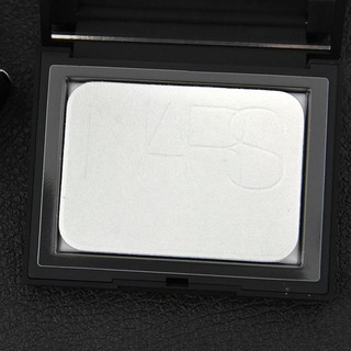 Phấn phủ dạng nén Nars Light Setting Powder 10g