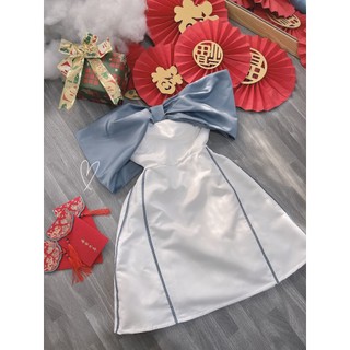 ĐẦM BẸT VAI NƠ NGỰC
