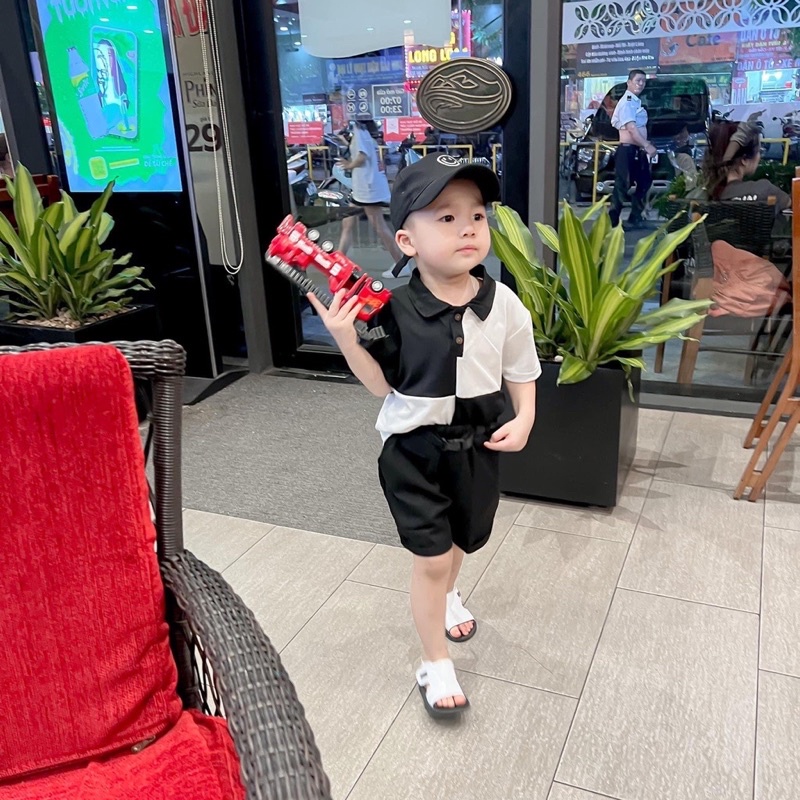 Bộ cổ bẻ phối màu trẻ em