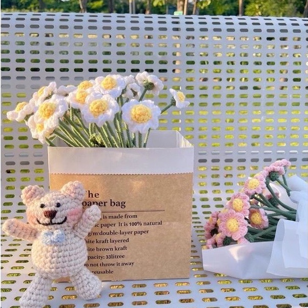 Bó hoa cúc daisy dệt kim 20 bông ngọt ngào handmade móc tay chất lệu len milk cotton làm quà tặng, decor trang trí nhà