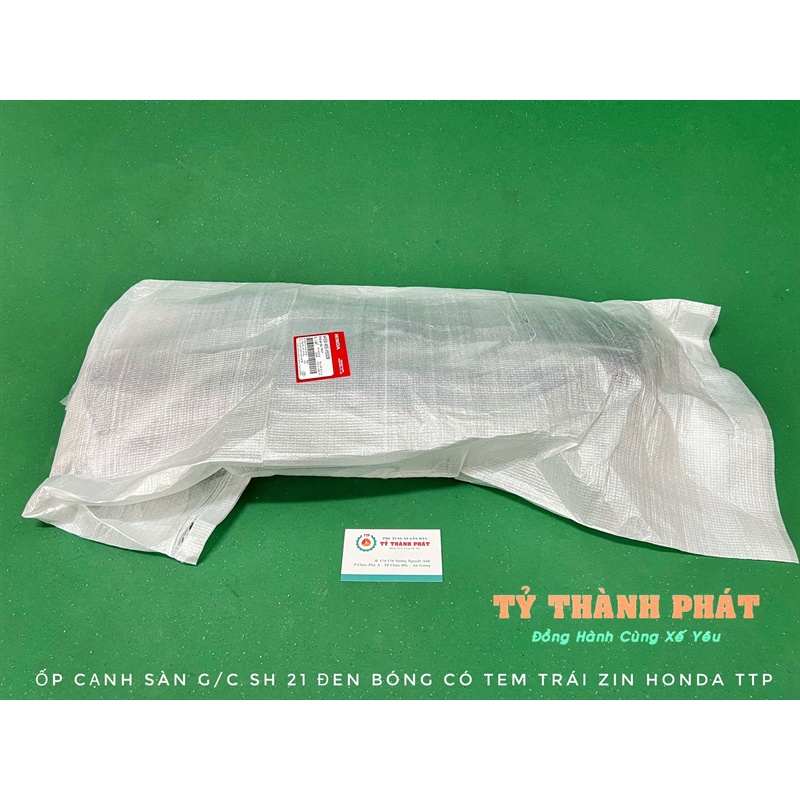 Ốp cạnh sàn gác chân SH 2021 Đen Bóng có tem Trái