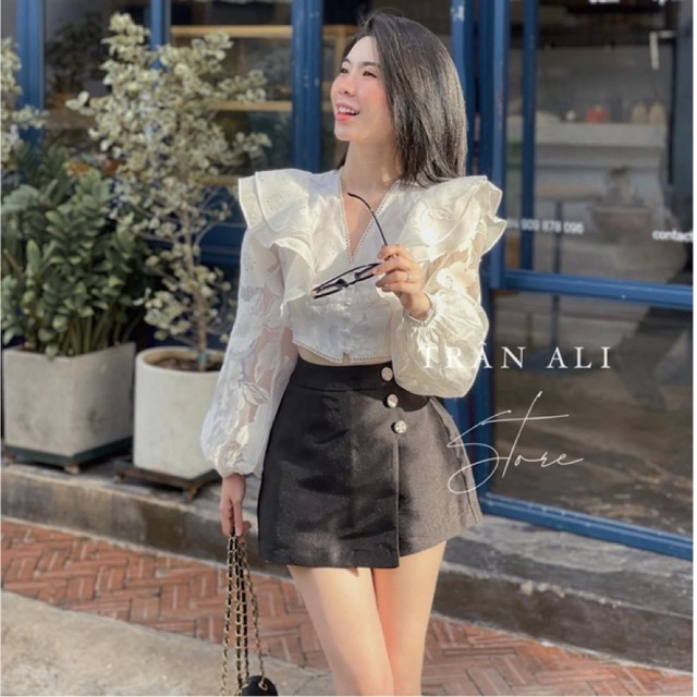 ẢNH THẬT Sét áo croptop nữ viền ren hoa nổi kèm chân váy phối nút đen cá tính sanh chảnh Kawaii Mise