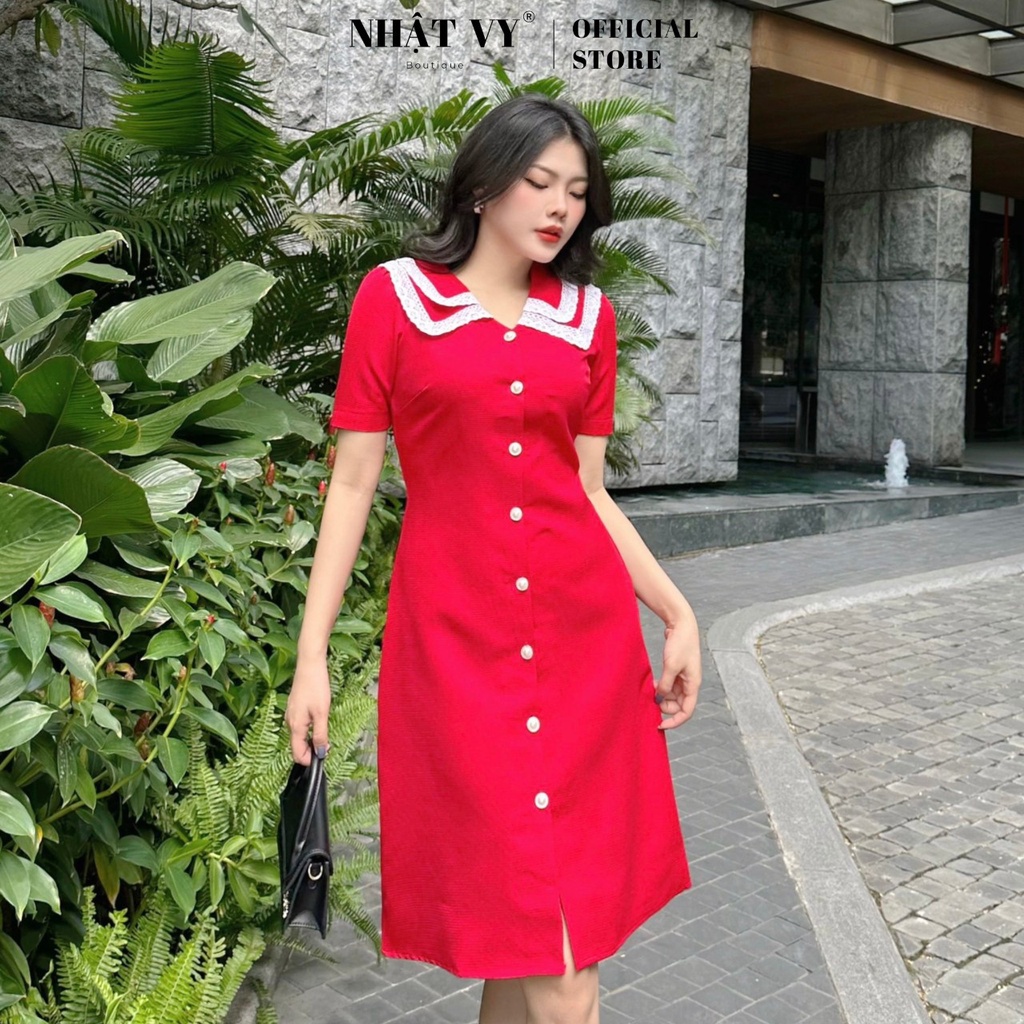 Đầm công sở Nhật Vy dáng suông cổ phối bèo tầng viền ren cài cúc chất xốp lendy phù hợp đi chơi dạo phố - D2616